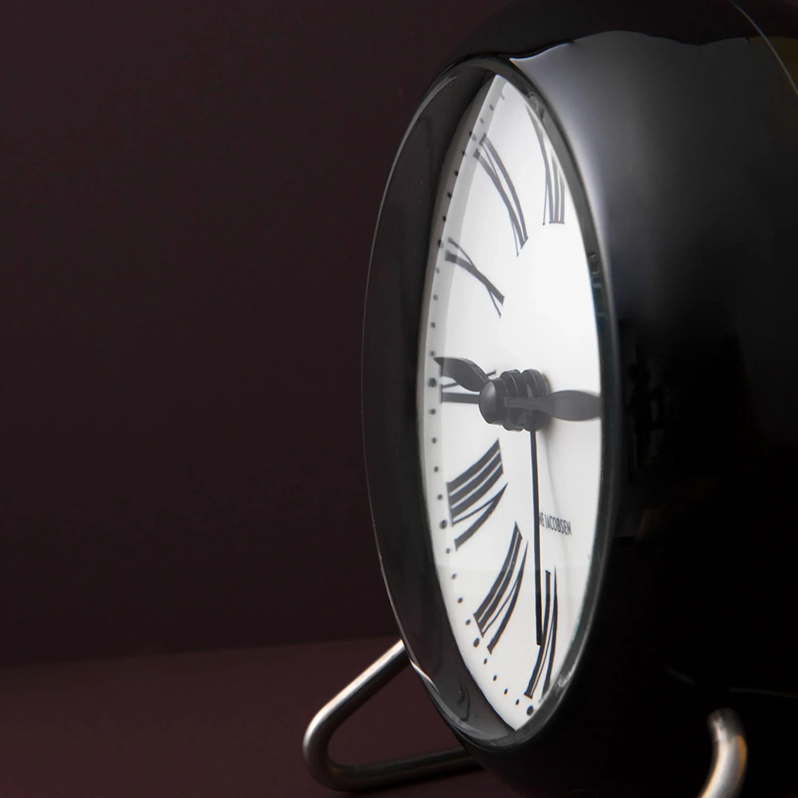 Arne Jacobsen Klokker Og Værstjanor*Clocks Roman Bordur Ø11 cm hvit/sort