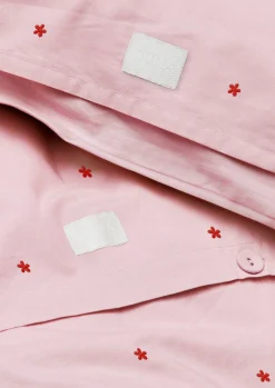 JUNA Nyheter|Sengetøy*Daisy Sengetøy 200x220 cm pink/rød DK